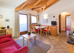 Apartment house in South Tyrol: Wellness in the holiday house Fontana 5