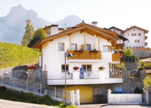 Apartment house in South Tyrol: Wellness in the holiday house Fontana 1